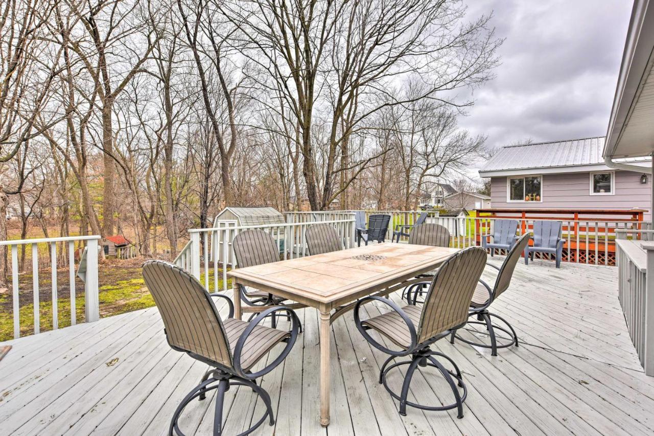 Charming Retreat With Deck - Walk To Lake Pepin Esterno foto